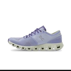On Cloud X women’s sneakers